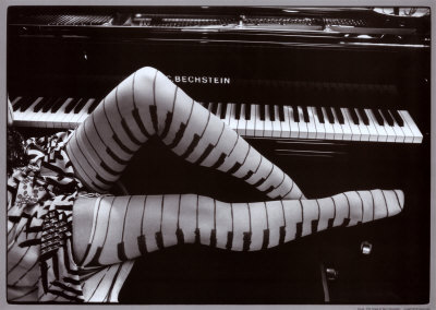 vpm01_Piano_Legs_Posters.jpg