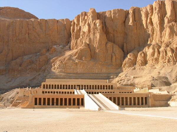 005_hatshepsut_temple.jpg