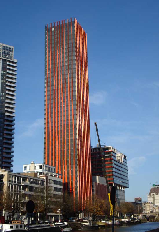 Rotterdam_toren_red_apple.jpg
