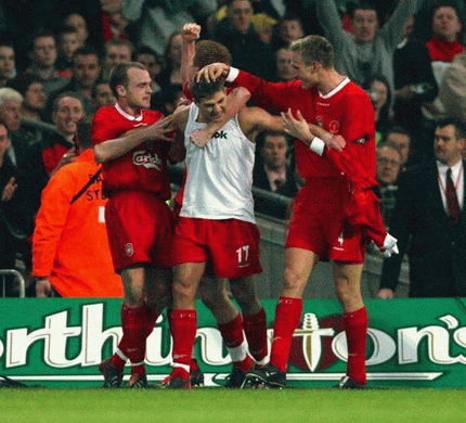 gerrard__murphy__riise_da_hyypia_manchestertan_01.GIF