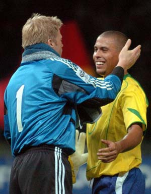 kahn_und_ronaldo.jpg