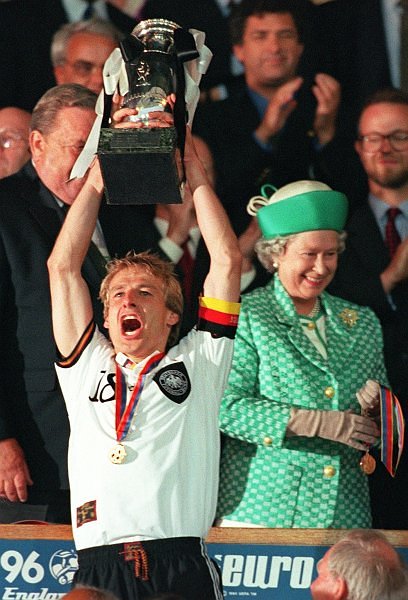 klinsmann_pokal_.jpg