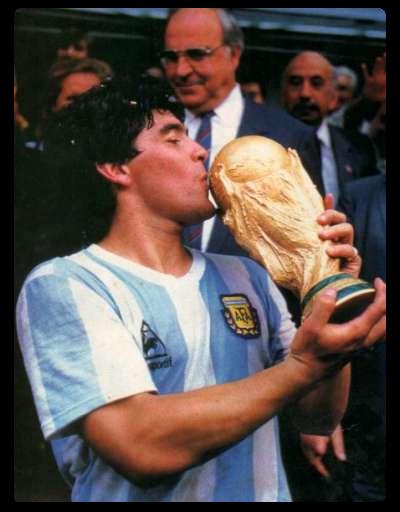 maradona201.jpg