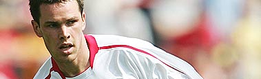 finnan_281002_head3.jpg