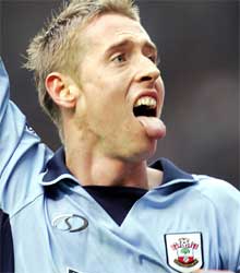 Peter_Crouch__South_185170c.jpg