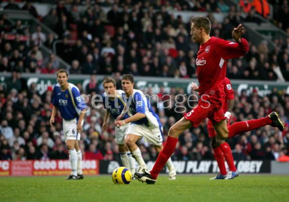 liverpool_3_0_portsmouth___crouch_01.jpg