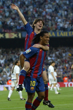2005_09_15leo_ronaldinho2.jpg