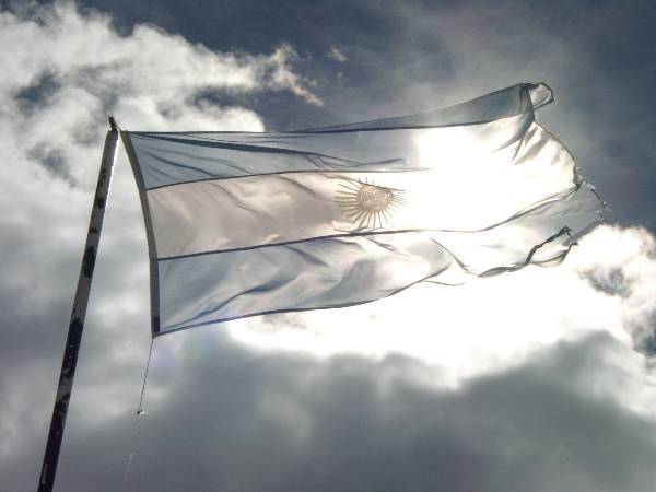 11170005_argentinean_flag.jpg