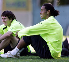 011105_dinho_dif.jpg