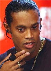 ronaldinho_others2.jpg