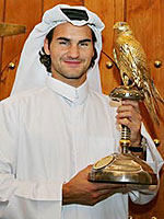 federer_doha05_trophy.jpg