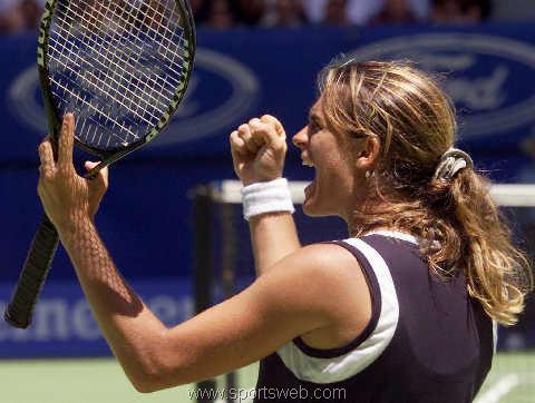 mauresmo_wins.jpg