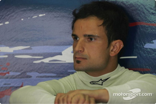 liuzzi_malaysia_06_03.jpg
