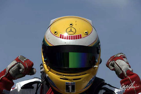 lewishamilton1_lg.jpg
