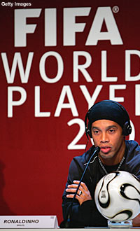 00005077_ronaldinho_f1.jpg