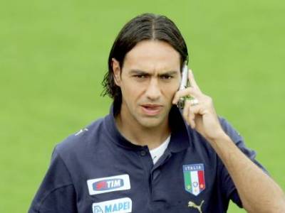 ALESSANDRO_NESTA_LAPARAKOBS_MOBILURZE.jpg