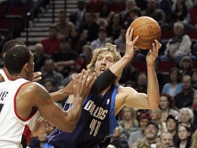 nowitzki_portland_1195027100_crop_400x300_400x300_88_122.jpg