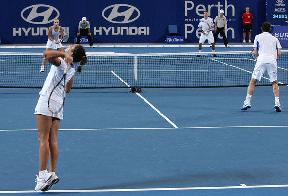 2010_Hopman_Cup_Day_5_wMUdaLiD7Fql.jpg