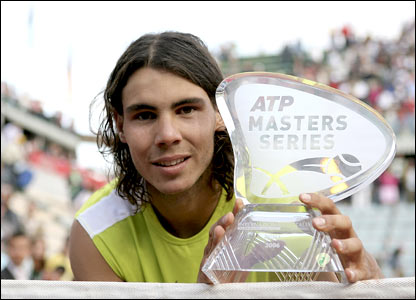 _41408555_tennis_416.jpg