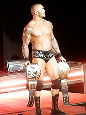 Randy_Orton_WWE_World_Heavyweight_Champion_January_2014.jpg