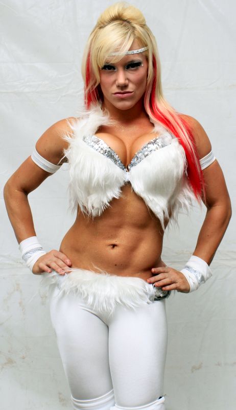 Taya___Reina_de_Reinas_Champion.JPG