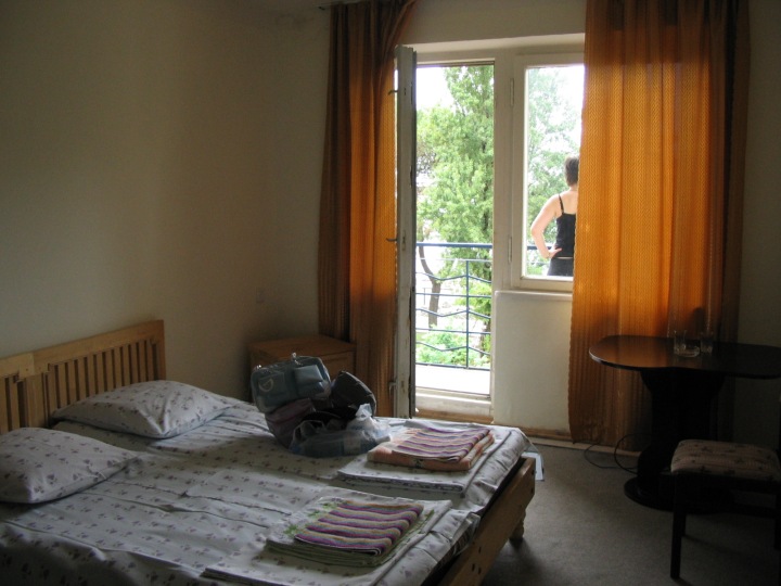room2.jpg