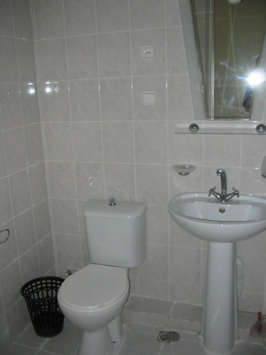 bath1.jpg