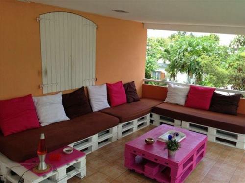 creative_diy_sofa_design_ideas_from_pallet.jpg