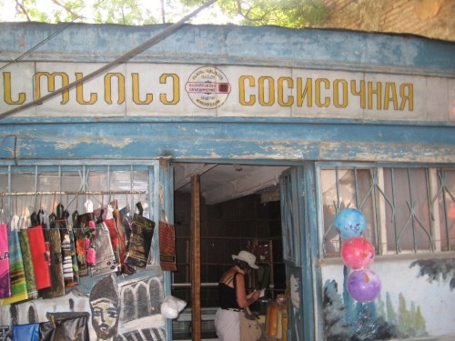 E9uYbeOgHzY.jpg