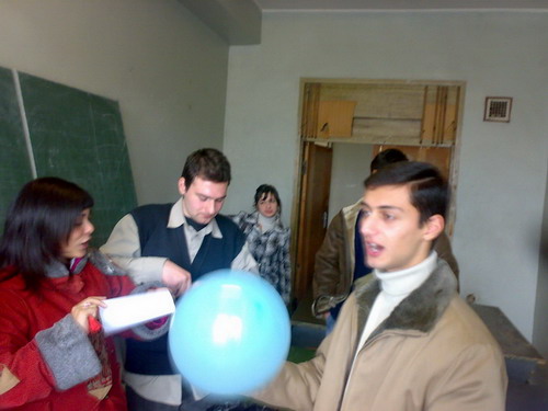 27112007798.jpg
