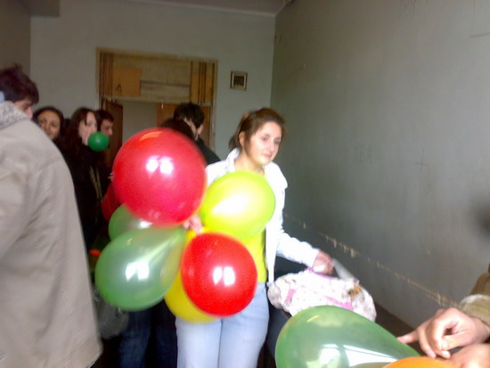 27112007802.jpg
