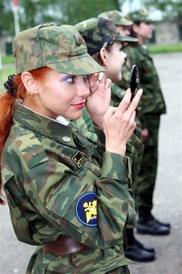 russian_army_girls_01.jpg