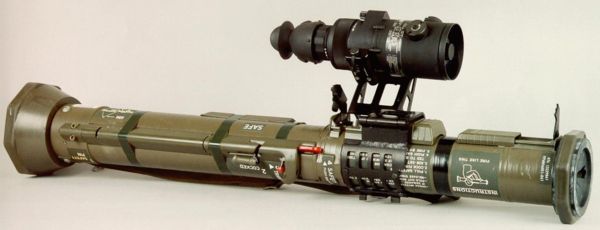 US_made_M136___AT4__launcher__fitted_with_removable_night_sight.jpg