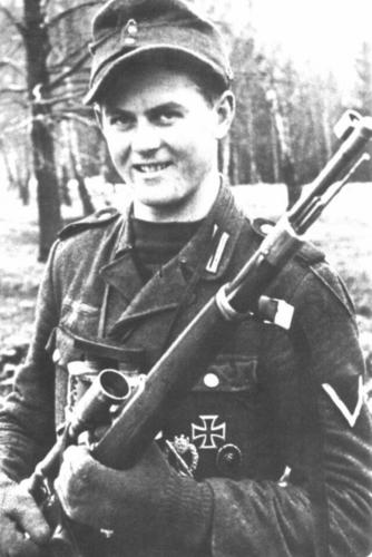 Hetzenauer__Matth__us_Gefreiter_.jpg