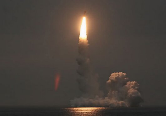 Submarine_Launched_Ballistic_Missile_R_30_Bulava_to_Join_Russian_Navy_in_October_2012.jpg