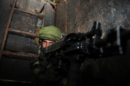 Kfir_Brigade_training_in_underground_combat_451x300.jpg