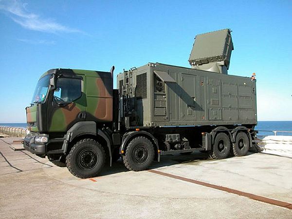 Eurosam_SAMP_T_radar_module_Arabel_Renault_truck_MBDA_France_French_army_004.jpg