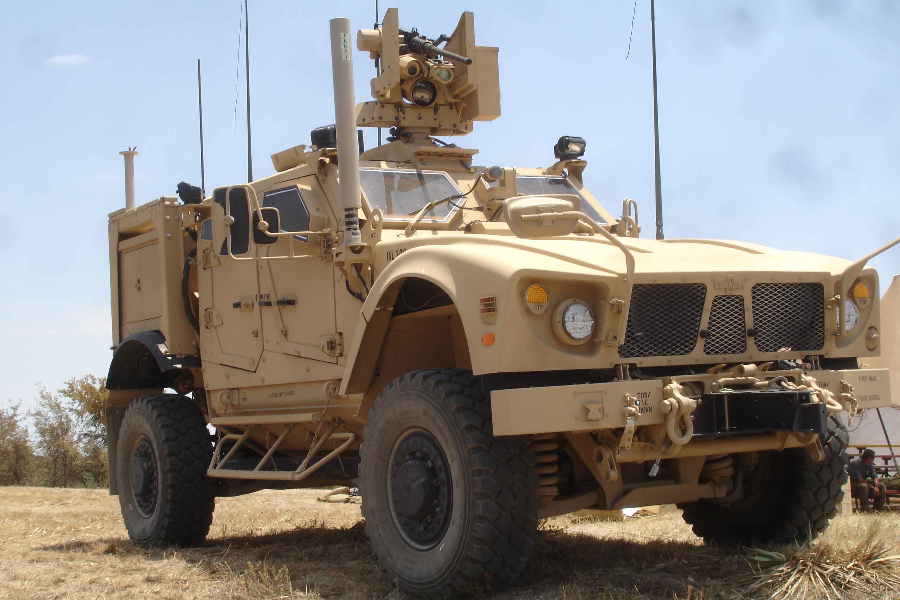 M153_CROWS_mounted_on_a_U.S._Army_M_ATV.jpg