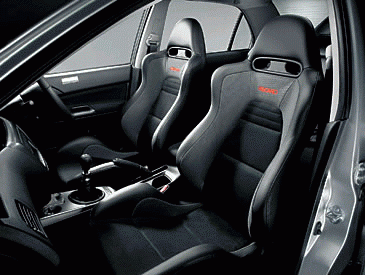 mitsubishi_lancer_evolution_9_mr_29_inteirieri_04.GIF