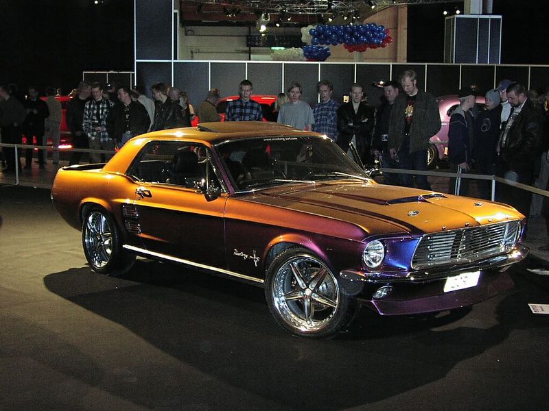 ford20mustang_1.jpg