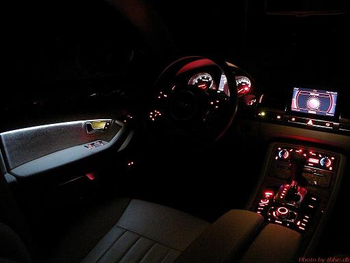 Audi_A8_3_7_Interior18.JPG
