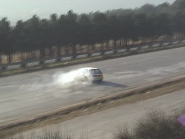 rally_2005_025_0001.jpg