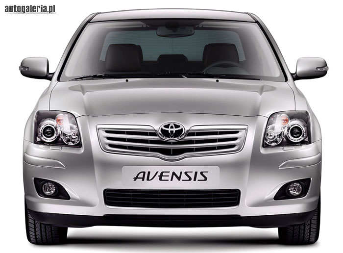 toyota_avensis_2006_03.jpg