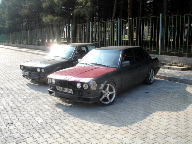 E30.jpg