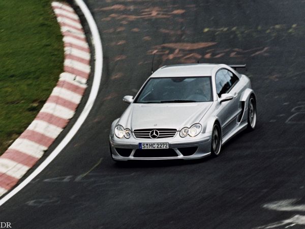 2004_mercedes_clk_dtm_amg_06_m.jpg