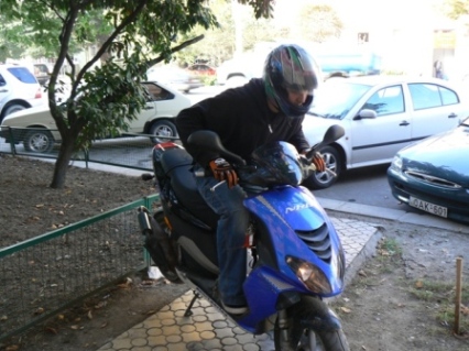 GIGA_MOTO.JPG