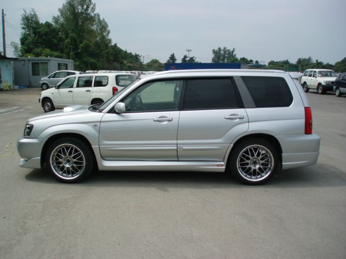 44012058_Forester_left__800x600_.JPG