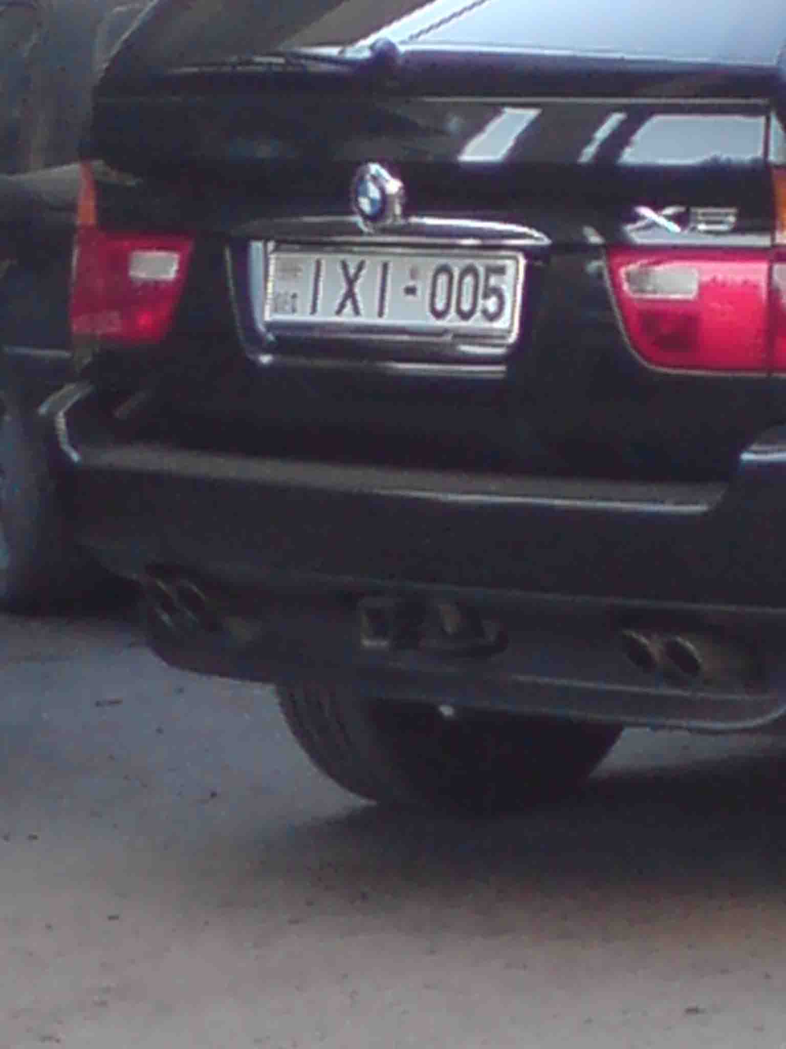 bmw.JPG