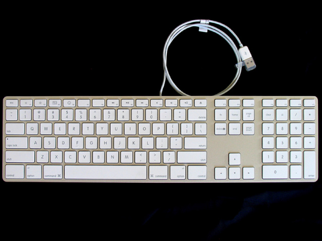 070730imac_slim_keyboard_1.jpg