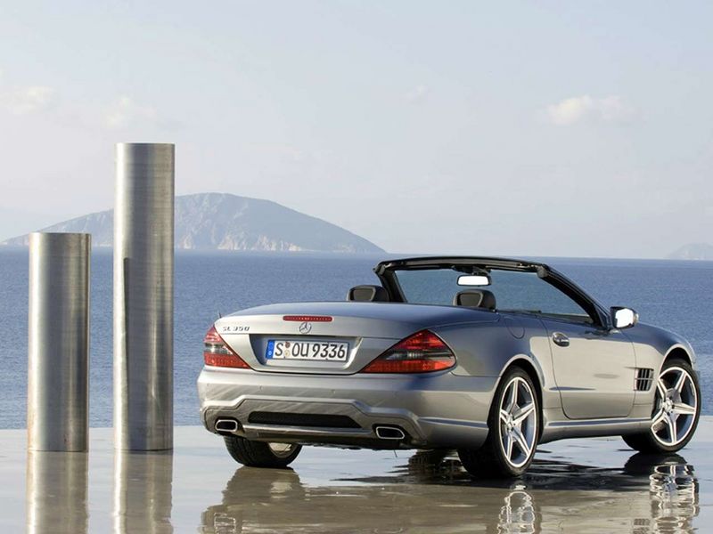 Rear__2009_Mercedes_Benz_SL.jpg